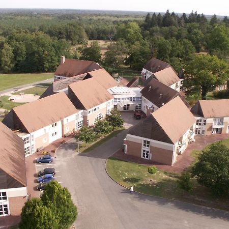 Domaine De Mont-Evray Hotel Nouan-le-Fuzelier Luaran gambar