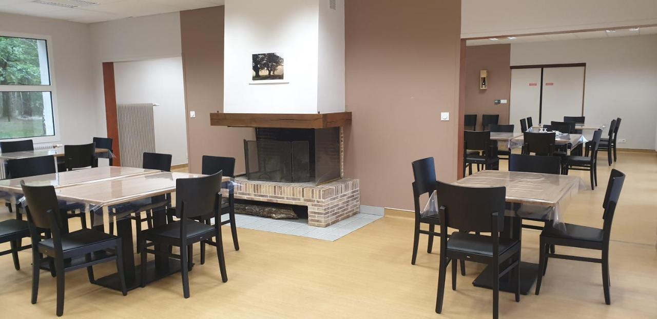 Domaine De Mont-Evray Hotel Nouan-le-Fuzelier Luaran gambar